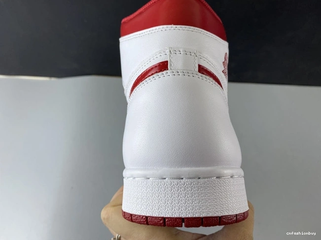 (2017) Retro 1 Red 555088-103 Jordan Air Metallic 0716